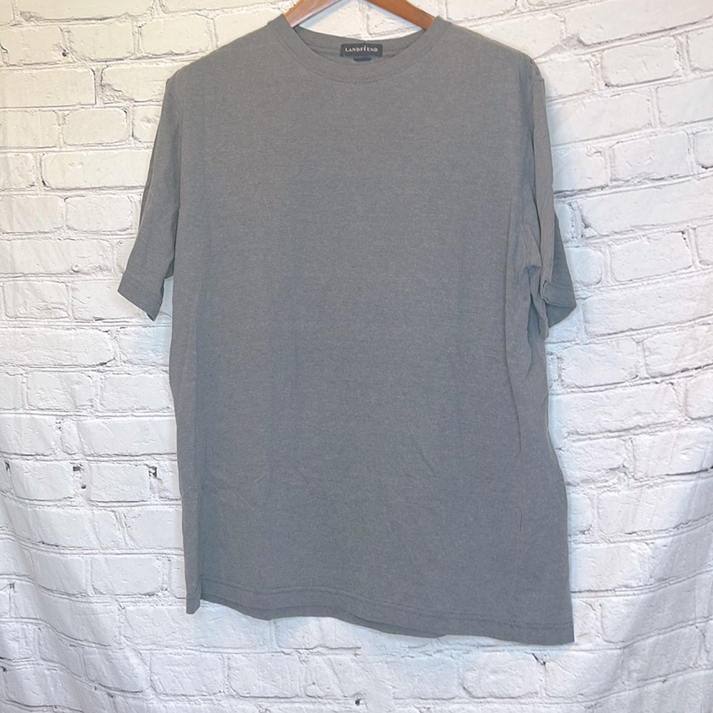 Lands’ End Gray Short Sleeve T-Shirt Size Large Excellent Condition